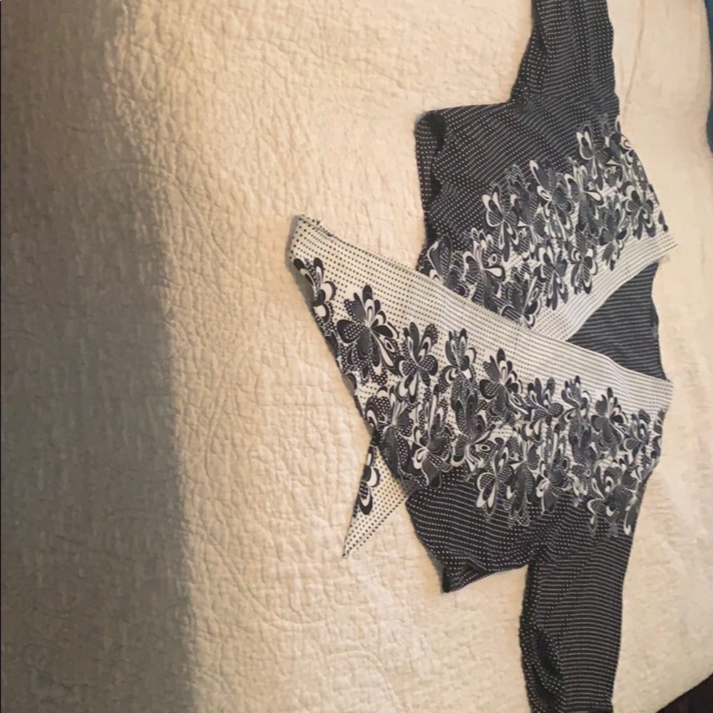 blue and white kimono